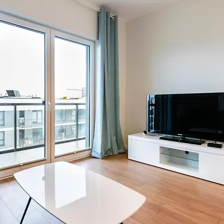 Wola Lush By Bookinghost * Warszawa