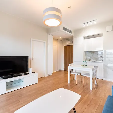 Wola Lush By Bookinghost *